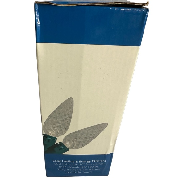 Northlight Set of 70 Warm White LED Christmas Lights Green Wire 4” Spacing NIB - Picture 3 of 7